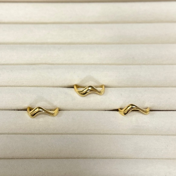 18k Gold Plated 925 Sterling Silver Open Adjustable Stacking Ring - Picture 7 of 7